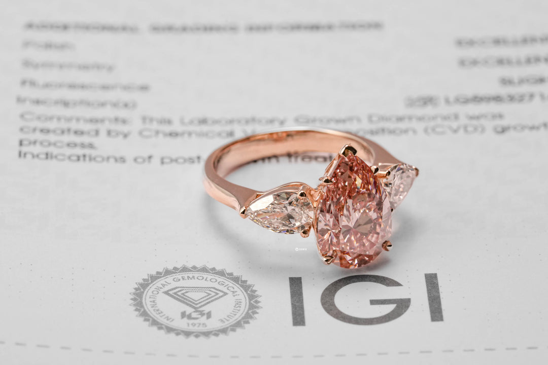 EMILY ROSEGOLD THREE STONES RING FANCY PINK PEAR BRILLIANT LAB DIAMOND