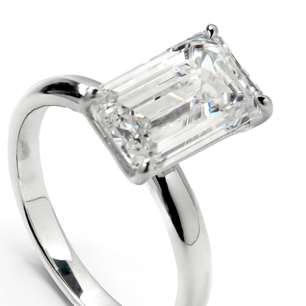 Harga Lab Grown Diamond Emerald Ring Whitegold