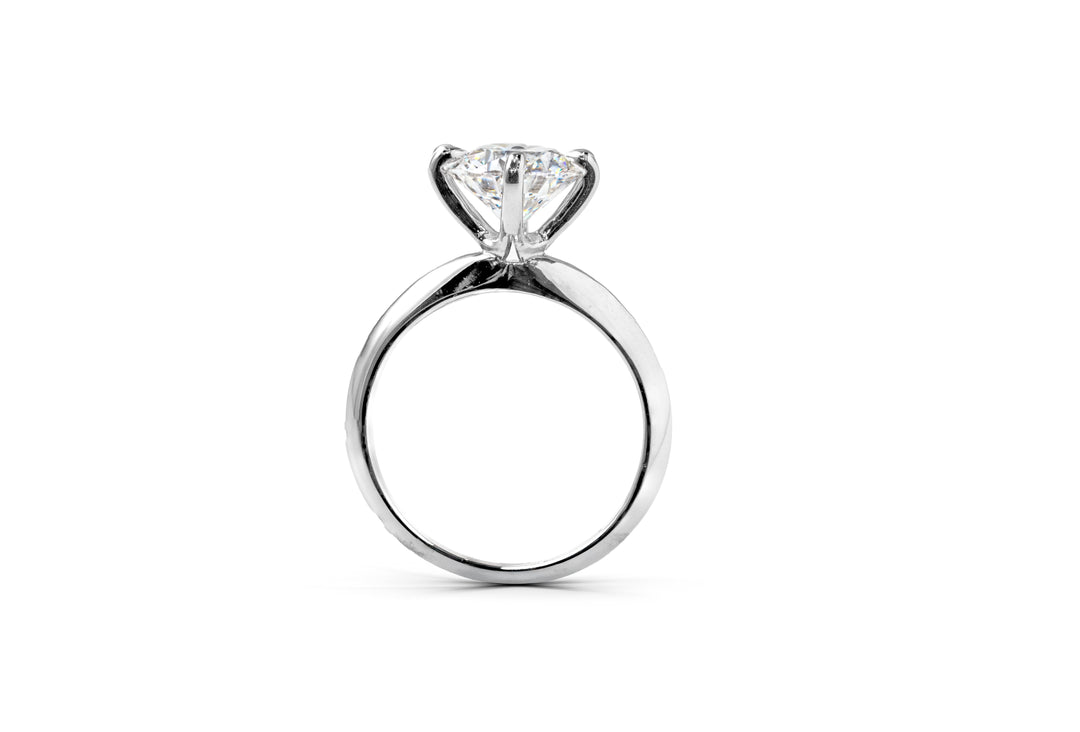 TIFFANY-STYLE WHITEGOLD RING 2CT ROUND CUT LAB DIAMOND