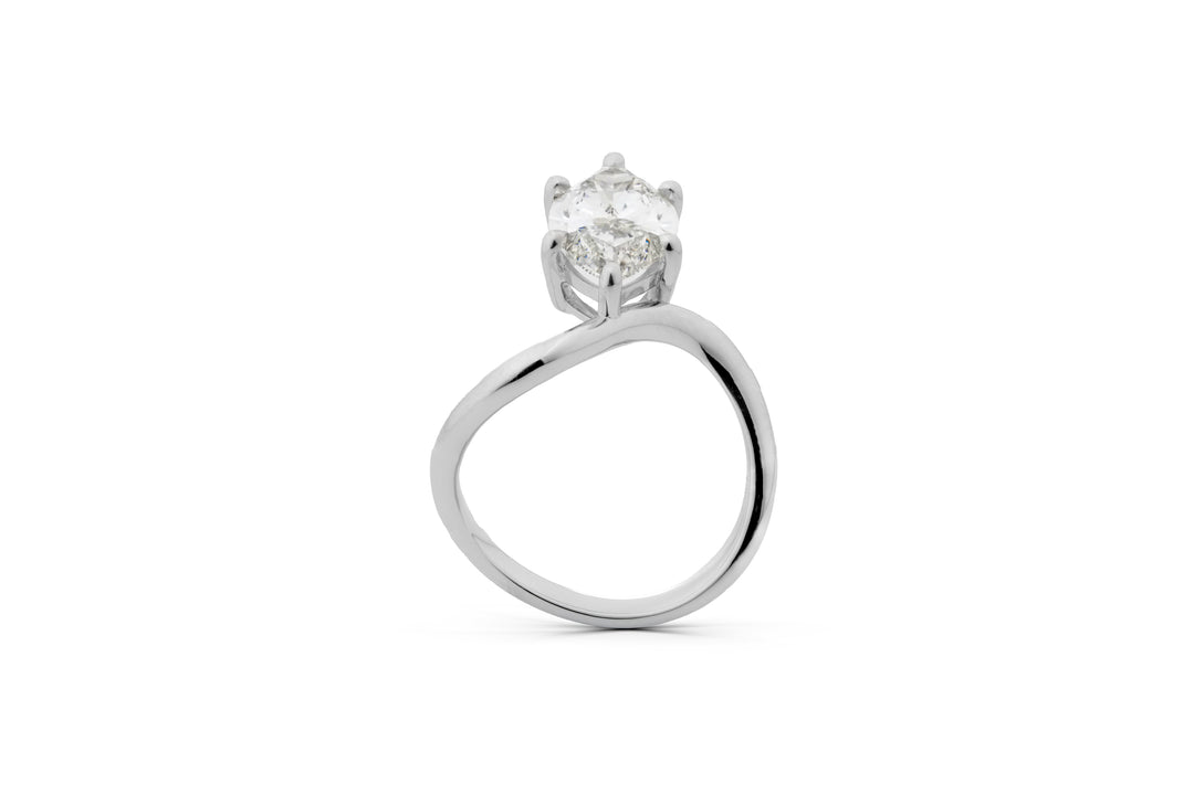VICTORIA WHITEGOLD RING 3CT MARQUISE CUT LAB DIAMOND