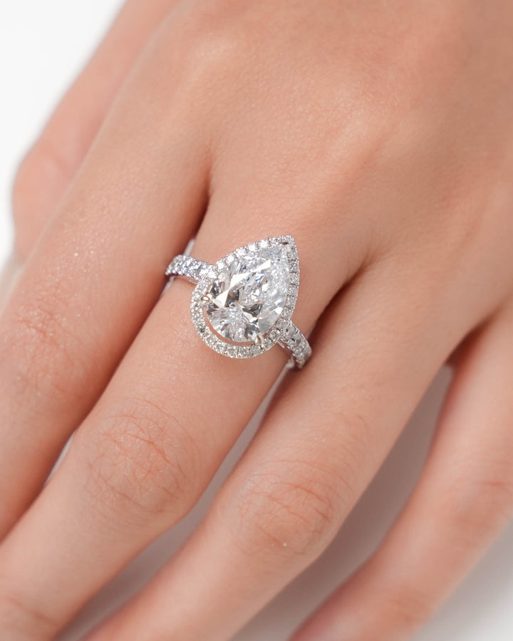 Lab Grown Diamond Ring Pear