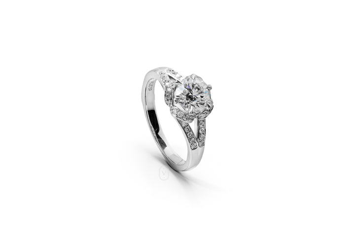 Lab Grown Diamond Ring Round