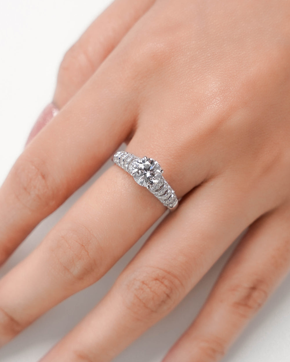 Lab Grown Diamond Ring Round