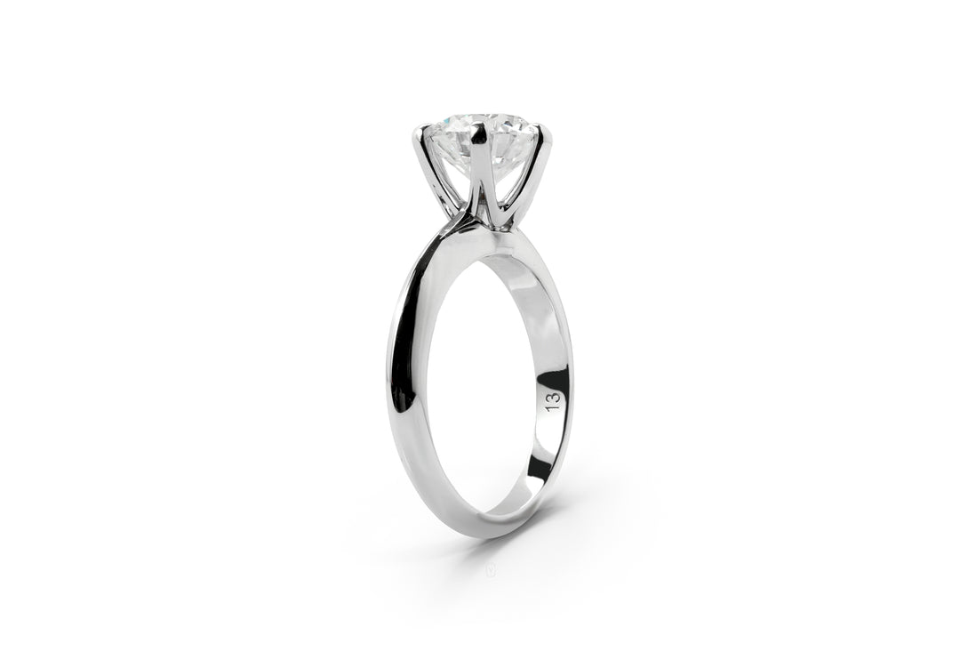 TIFFANY-STYLE WHITEGOLD RING 2CT ROUND CUT LAB DIAMOND