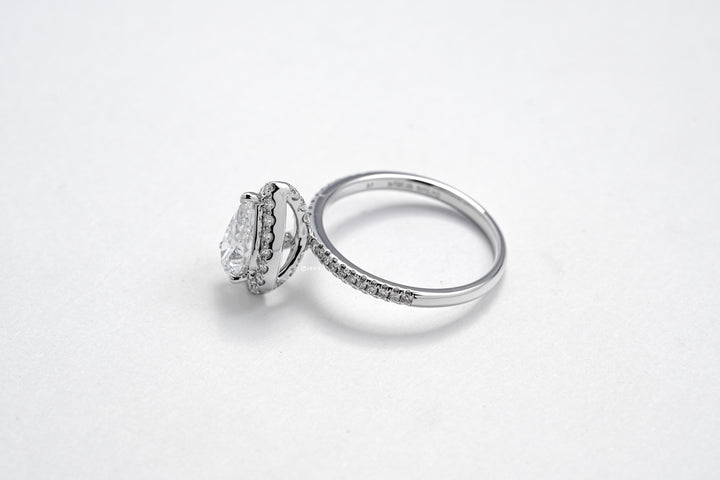 LAB DIAMOND 1CT PEAR BRILLIANT SIDE STONE WHITEGOLD HALO RING