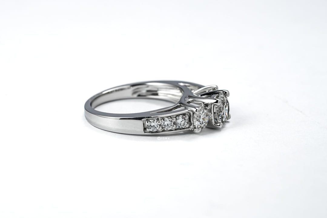 ZOE WHITEGOLD RING 0.96CT ROUND CUT LAB DIAMOND SIDE-STONE