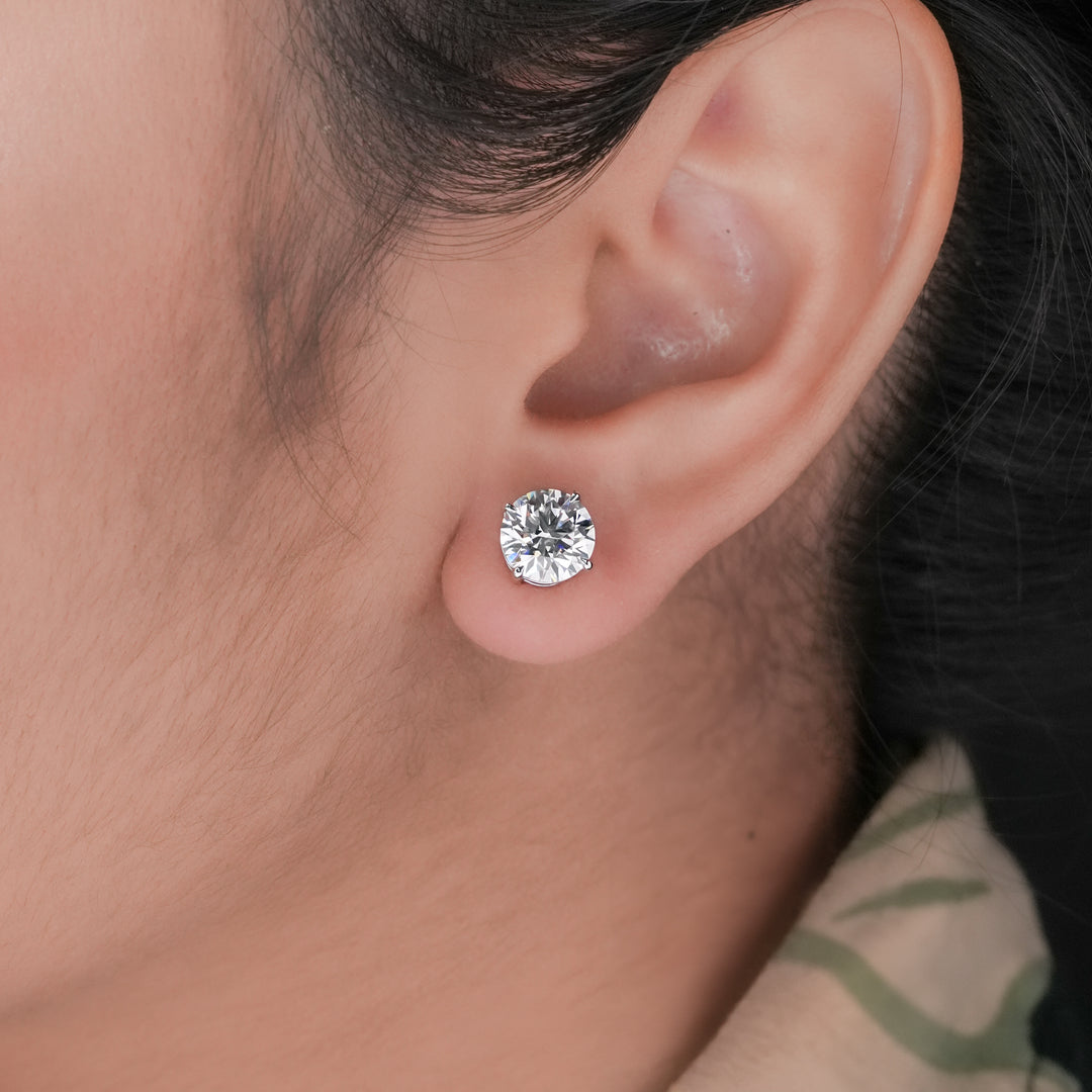 Round Stud Earring