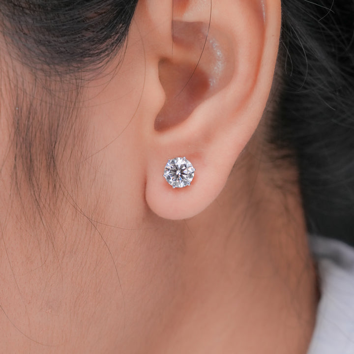 Round Stud Earring