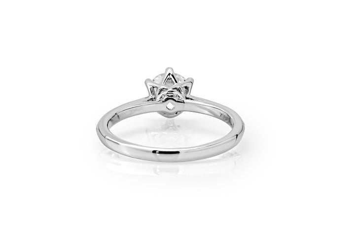 WHITEGOLD RING 0.8CT ROUND CUT LAB DIAMOND