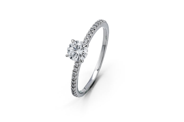 WHITEGOLD RING 0.4CT ROUND CUT WITH SIDE STONE LAB DIAMOND