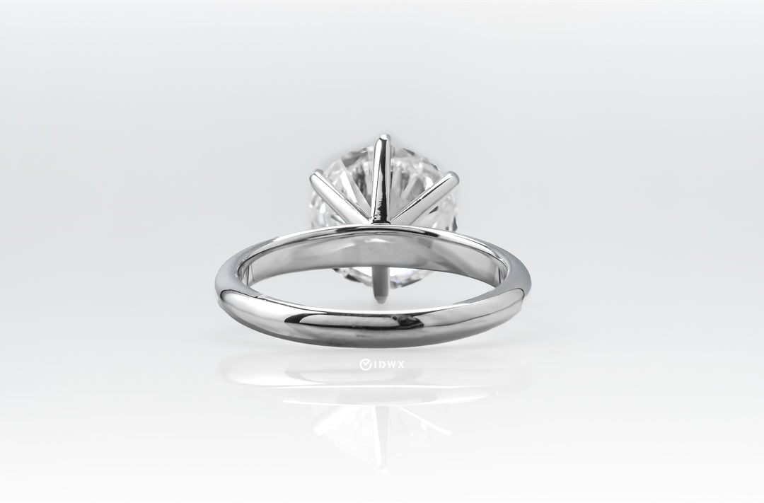 TIFFANY-STYLE WHITEGOLD RING 4CT ROUND CUT LAB DIAMOND