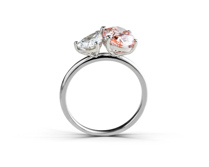 WHITEGOLD RING FANCY OVAL & PEAR CUT LAB DIAMOND