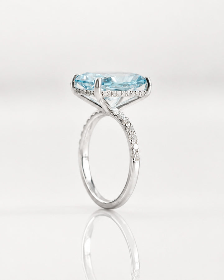 IRIS WHITEGOLD RING 6CT RADIANT CUT LAB DIAMOND