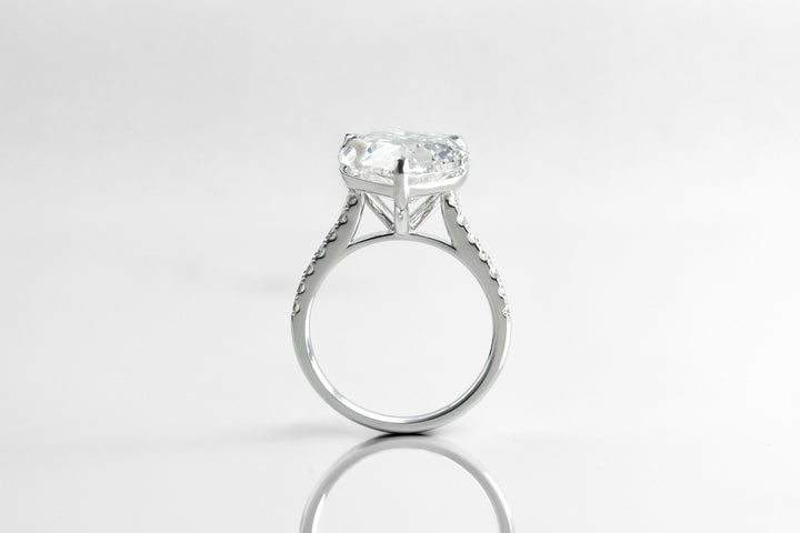 IRIS WHITEGOLD RING 5CT HEART CUT LAB DIAMOND