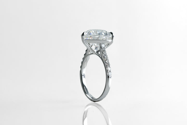 IRIS WHITEGOLD RING 5CT HEART CUT LAB DIAMOND